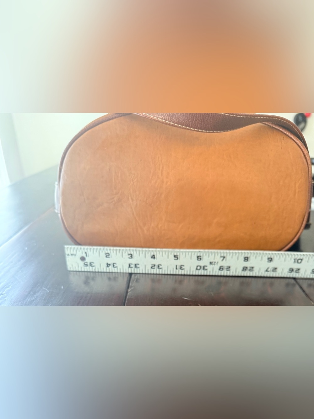 Capezio Two-Tone Vintage
Leather Shoulder Bag/crossbody
|Bronze Hardware | EUC - Picture 11 of 14